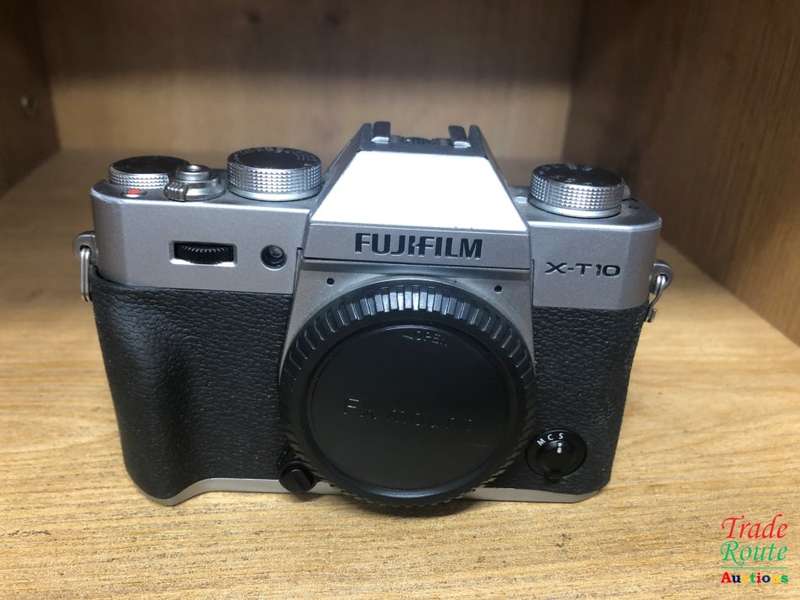 FUJIFILM X-T10 Mirrorless Digital Camera - BODY ONLY