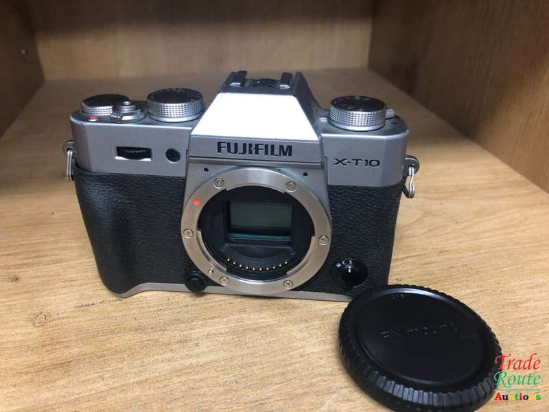 FUJIFILM X-T10 Mirrorless Digital Camera - BODY ONLY
