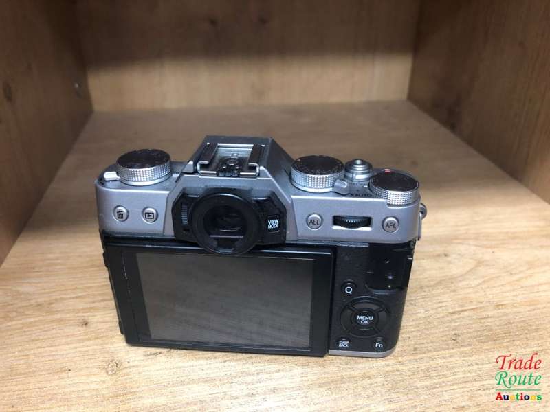 FUJIFILM X-T10 Mirrorless Digital Camera - BODY ONLY