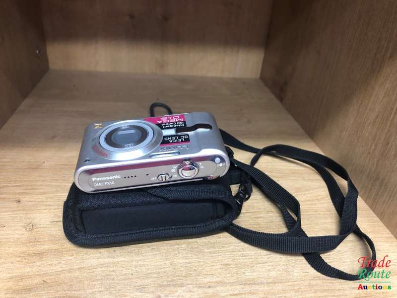 Panasonic Lumix DMC-FX10 Digital Camera with 3x Image Stabilized Optical Zoom (Silver)