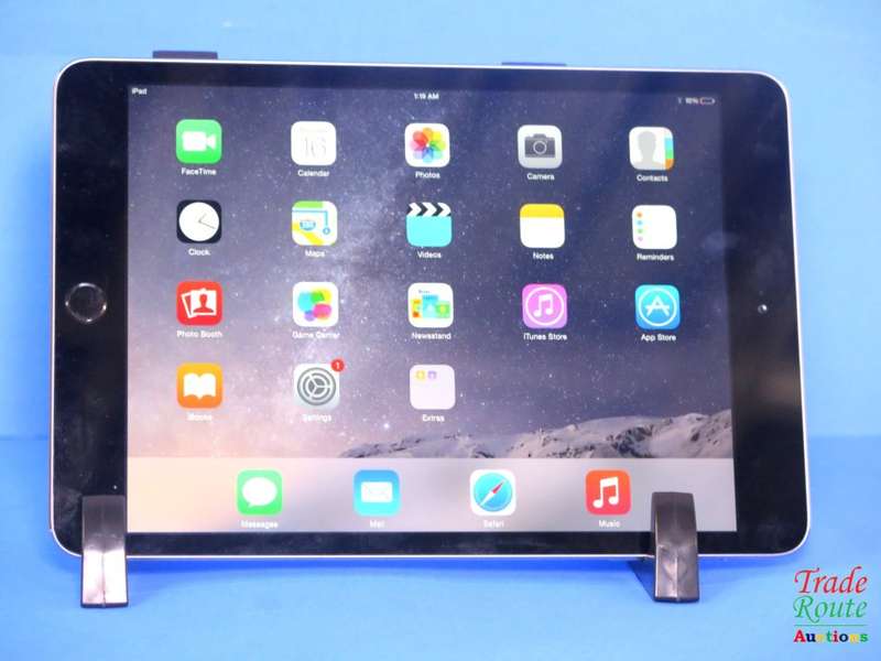 IPAD MINI 3  A1599  * iPad Mini 3 * Boxed