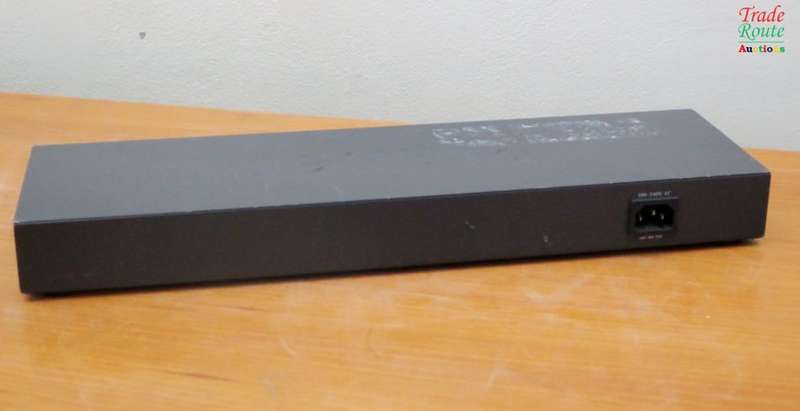 Planet Networking FNSW-1601 16-Port 10/100Mbps Ethernet Switch