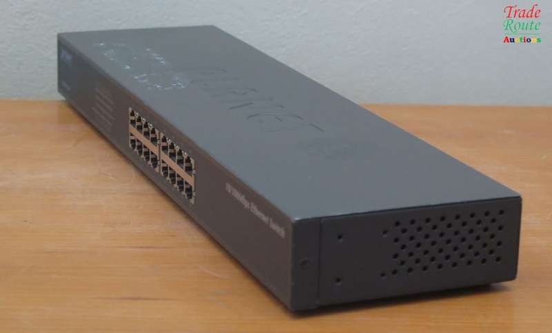 Planet Networking FNSW-1601 16-Port 10/100Mbps Ethernet Switch