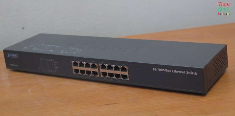 Planet Networking FNSW-1601 16-Port 10/100Mbps Ethernet Switch