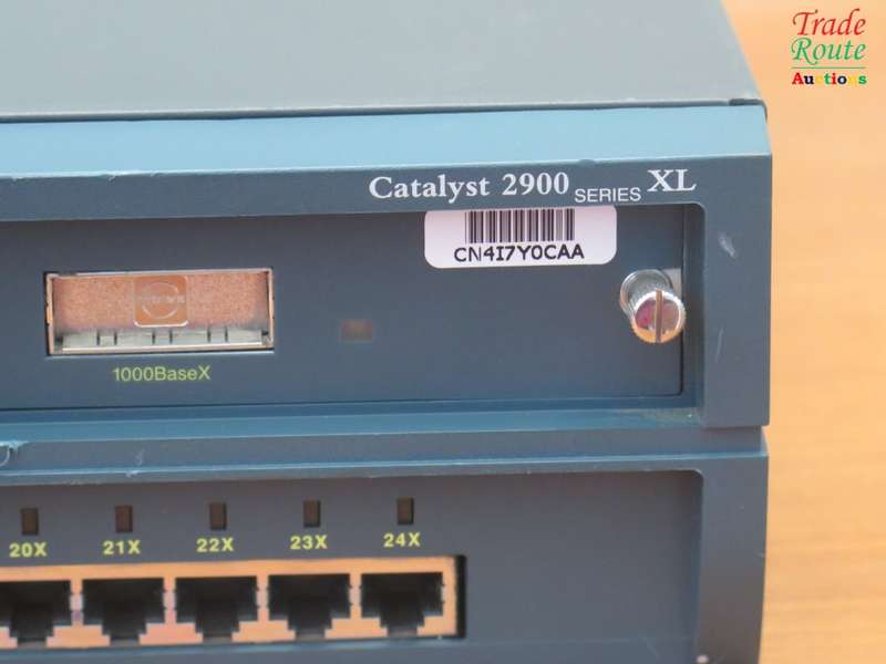 Cisco Catalyst 2900 series XL WS-C2924M 24 Port Ethernet Switch
