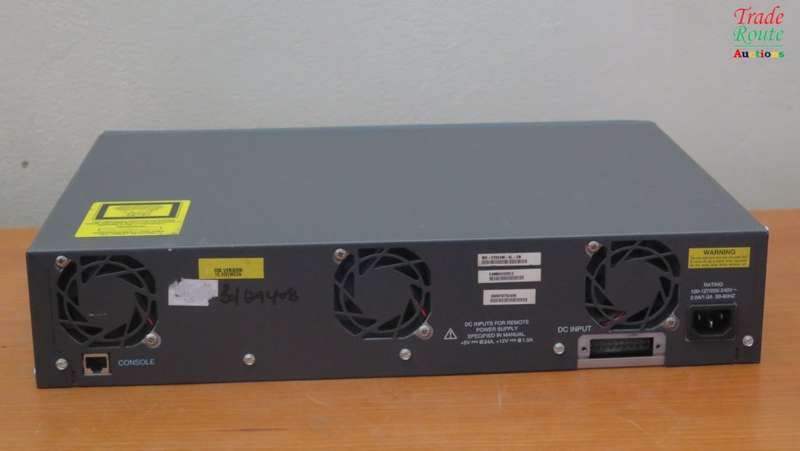 Cisco Catalyst 2900 series XL WS-C2924M 24 Port Ethernet Switch