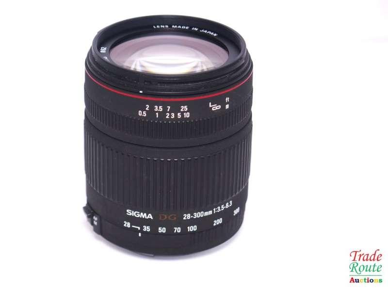 for spares / repair - SIGMA  DG 28-300mm F3.5-6.3 LENS for CANON Cameras