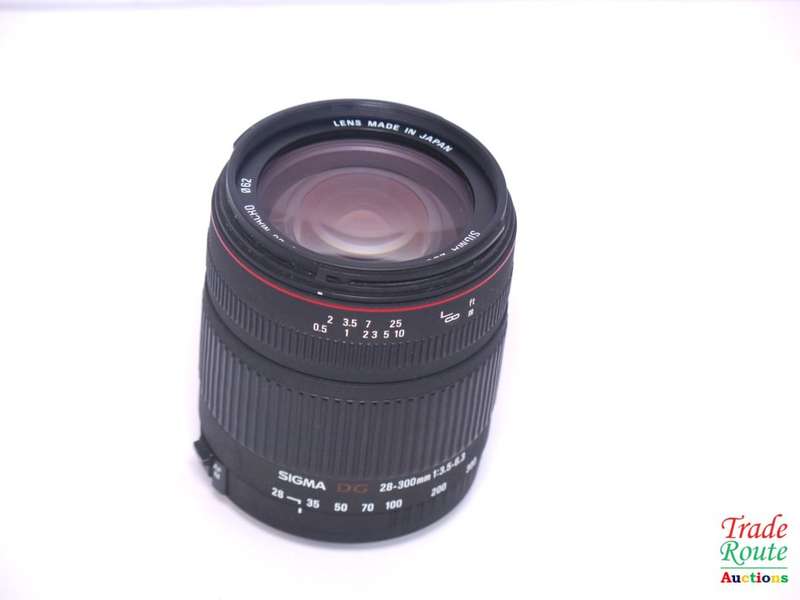 for spares / repair - SIGMA  DG 28-300mm F3.5-6.3 LENS for CANON Cameras