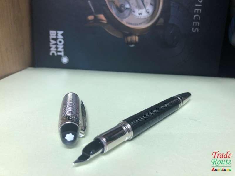 MONTBLANC Starwalker 14K GOLD NIB Fountain Pen - Mont Blanc + Box + Booklet