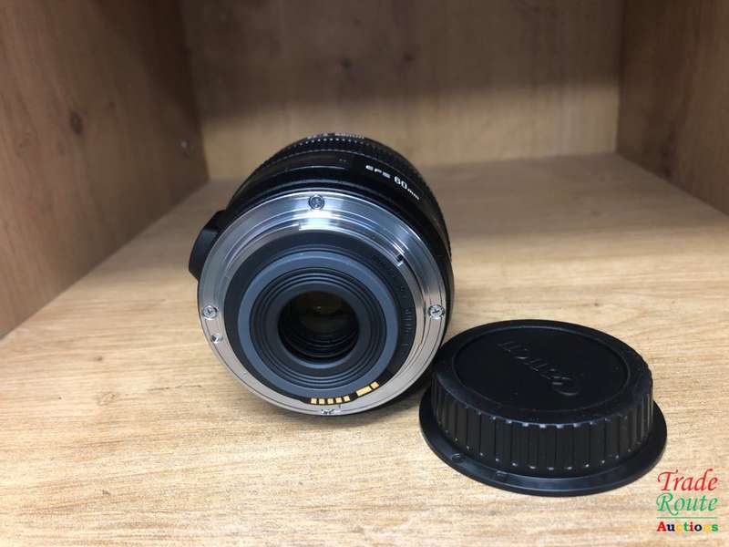 Canon EF-S 60mm f/2.8 USM Lens for Canon DSLR CAMERAS