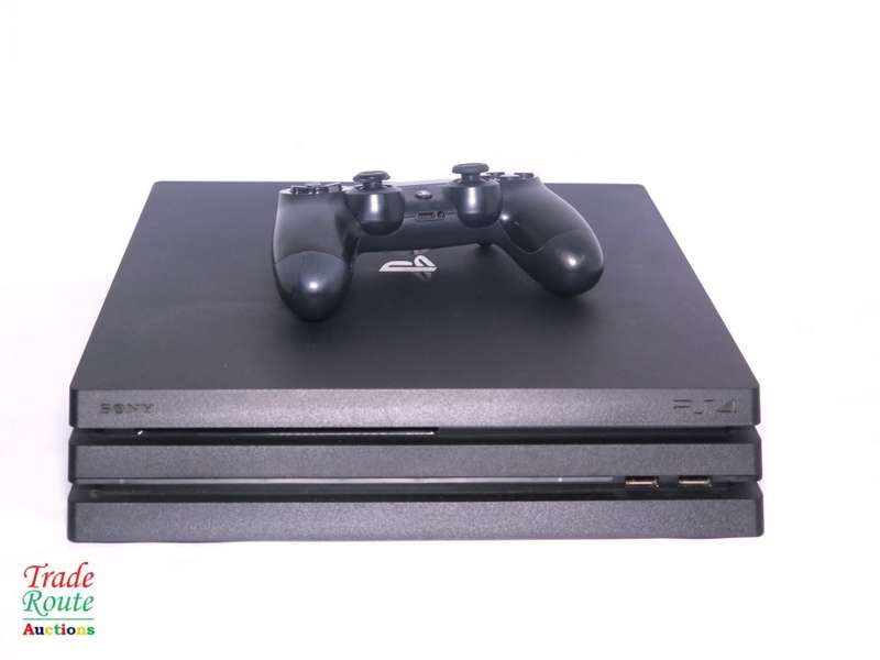 Sony Playstation 4 Console Pro 1TB [CUH-7016b] PS4 PRO + 1 Wireless Controller