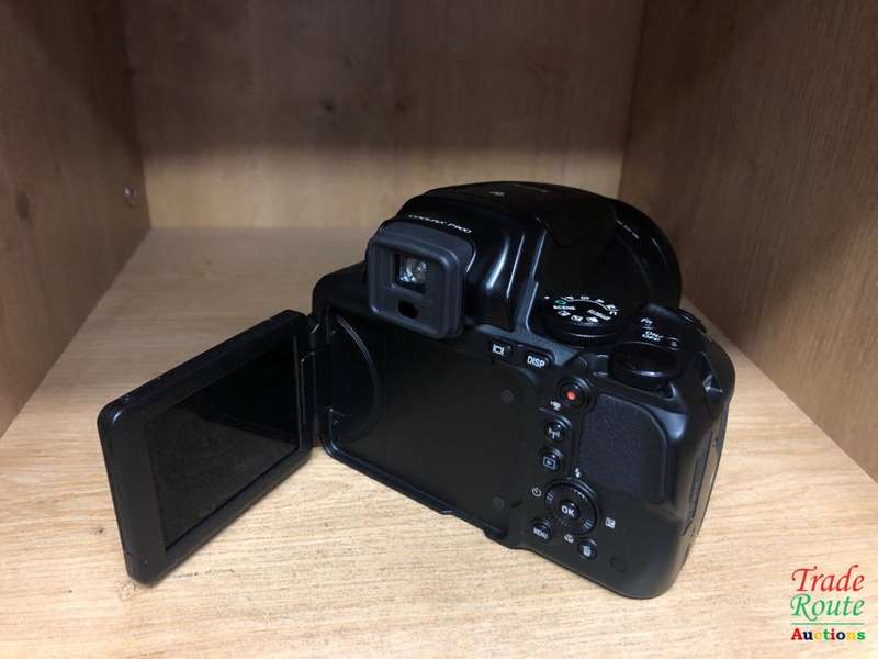 Nikon COOLPIX P900 Digital Camera, 83x Optical Zoom Full HD 1080/60p Video