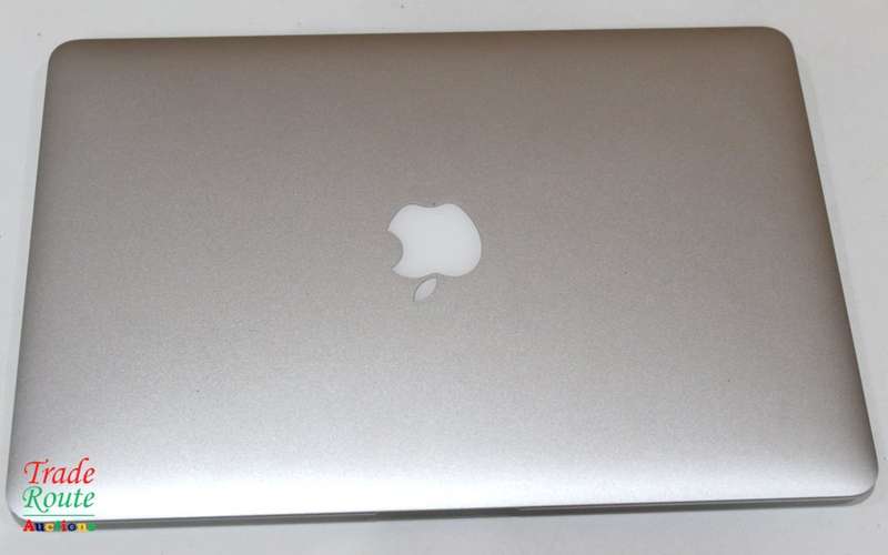 2017 MacBook Air 13.3-inch | Core i5 1.8GHz | 8GB RAM | 128GB SSD MACBOOK AIR 13 INCH - 67 CYCLES