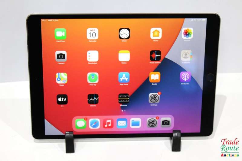 Apple iPad Pro 10.5 64GB Tablet Wi-Fi & 4G