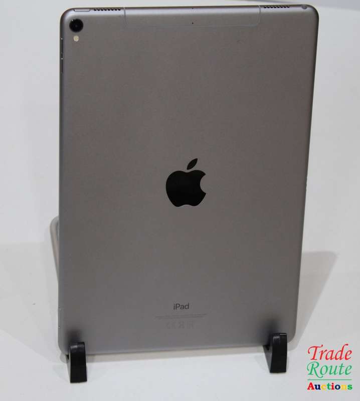 Apple iPad Pro 10.5 64GB Tablet Wi-Fi & 4G