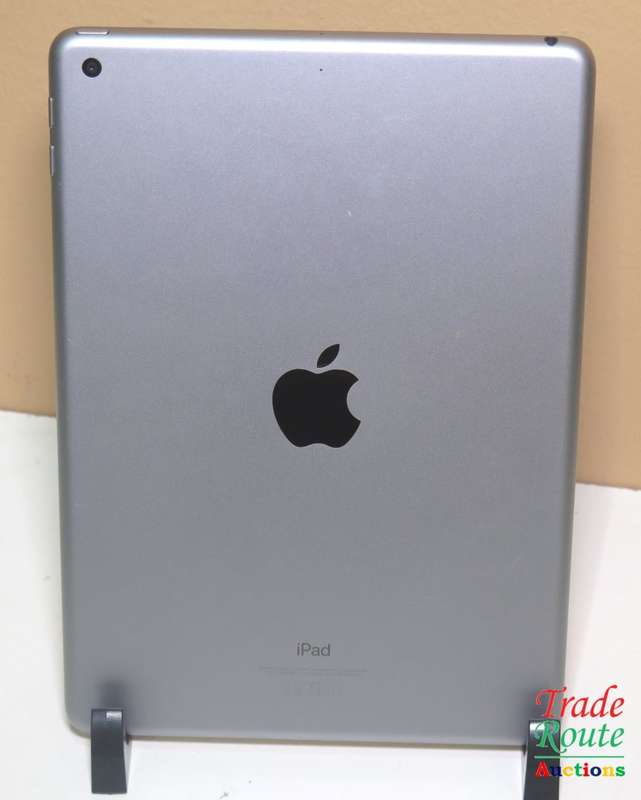 Apple iPad 6th Gen 2018 | MR7F2HC/A | WiFi  only | 32GB | A1893 | RETINA IPad6