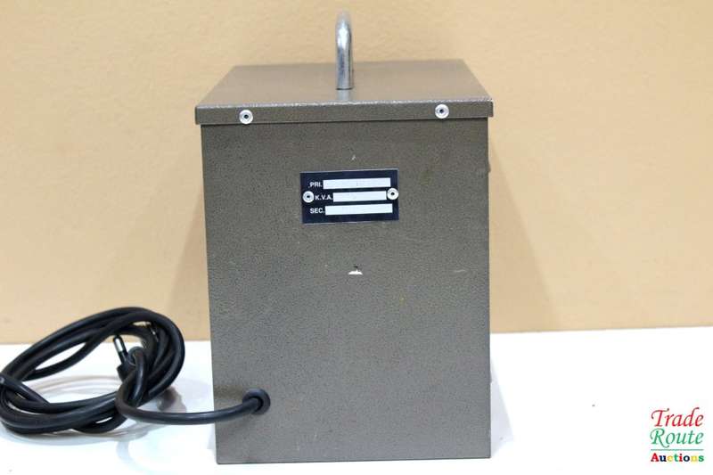 STEP-DOWN TRANSFORMER 220V TO 110V