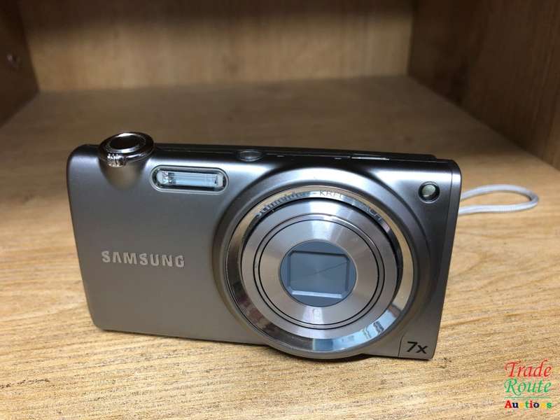 Samsung ST5500 Digital Camera -14MP II Dual image stabilization (OIS + DIS)II