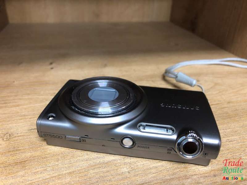 Samsung ST5500 Digital Camera -14MP II Dual image stabilization (OIS + DIS)II