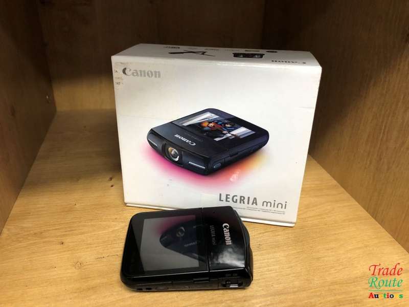 Canon Legria mini camcorder - Digital Camera