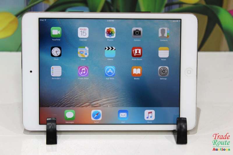 Apple iPad mini 1 with Wi-Fi 16GB (Silver) (MD531ZP/A) * Only R 30/R60 Courier fee * Grab a bargain