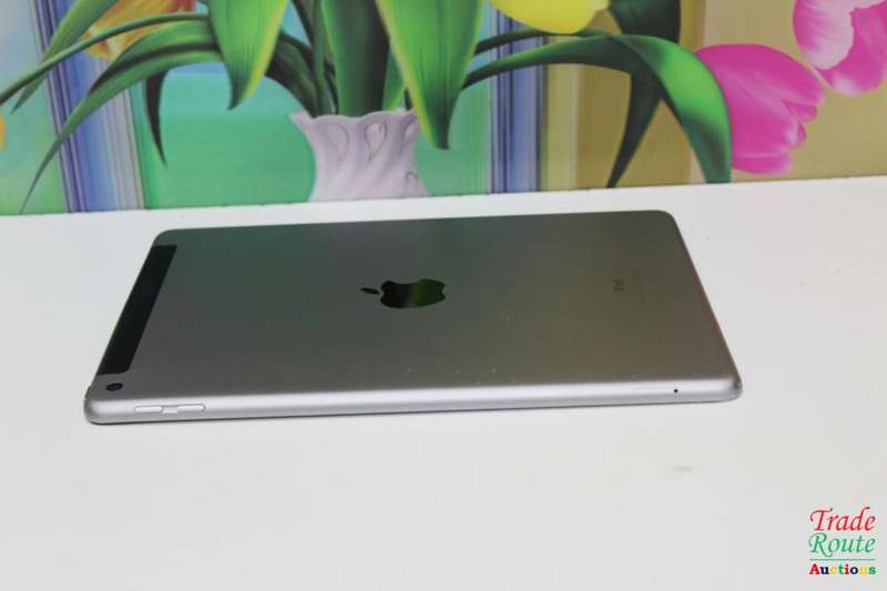 Apple iPad 6th Gen 2018 Retina | MR722HC/A | 4G + WiFi | 128GB | Space Grey | A1954