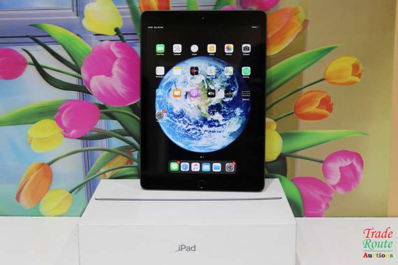 Apple iPad 7 10.2" Wi-Fi + Cellular 32GB - Space Grey - (MW742HC/A)
