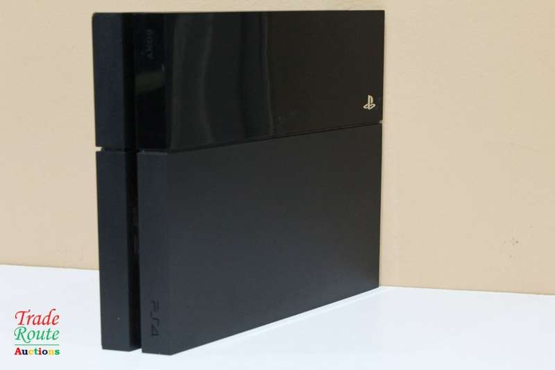 Sony PS4  PlayStation 4 console 500GB EDITION - CUH-1116A - Jet Black  *** SONY PS4 ***
