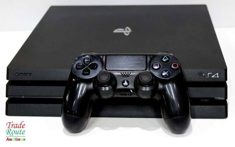 Sony Playstation 4 Console Pro 1TB [cuh7116b] PS4 PRO + 1 Wireless Controller