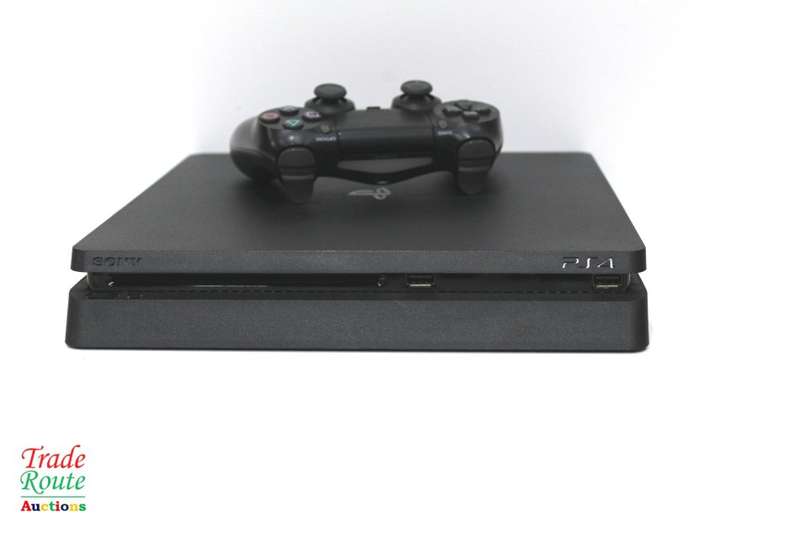 Sony PS4 PlayStation 4 SLIM console CUH-2216A - Jet Black  *** SONY PS4 ***