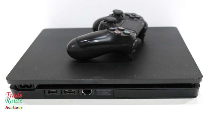 Sony PS4 PlayStation 4 SLIM console CUH-2216A - Jet Black  *** SONY PS4 ***