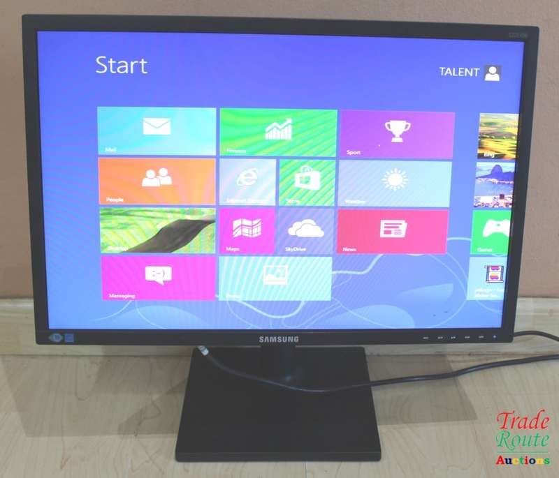 Samsung S22E450BW 22-Inch LED Monitor - Black [ SCRATCHES ON SCREEN ]