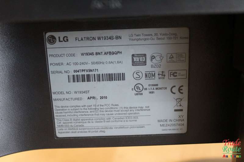 19` LG Flatron W1934S-BN 1440x900 Widescreen LCD Monitor (Black)