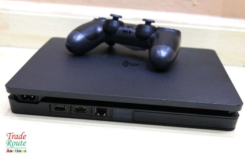 Sony PS4 PlayStation 4 SLIM console CUH-2216A - Jet Black  *** SONY PS4 ***
