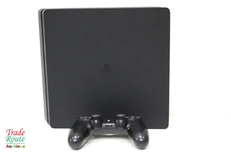 Sony PS4 PlayStation 4 SLIM console CUH-2216A - Jet Black  *** SONY PS4 ***