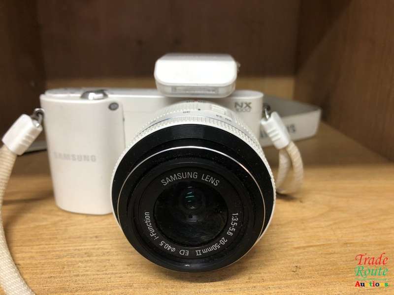 20.3 Megapixels | Samsung NX1000 | SMART DIGITAL CAMERA FULL HD | WI-FI KIT