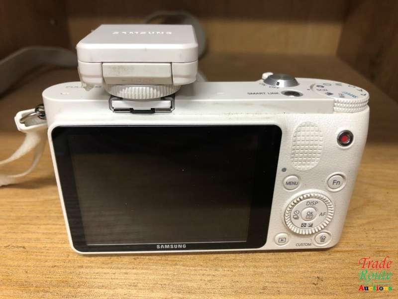 20.3 Megapixels | Samsung NX1000 | SMART DIGITAL CAMERA FULL HD | WI-FI KIT