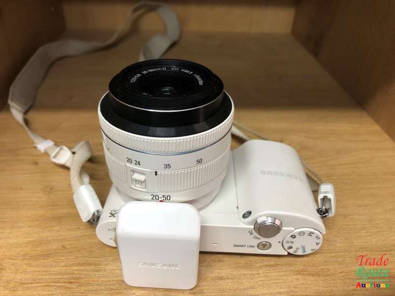 20.3 Megapixels | Samsung NX1000 | SMART DIGITAL CAMERA FULL HD | WI-FI KIT