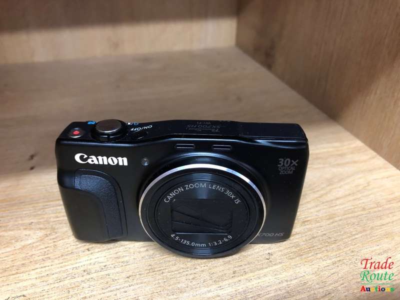 Canon PowerShot SX700 HS 16.1MP Digital Camera  FULL HD 30X OPTICAL ZOOM - WiFi