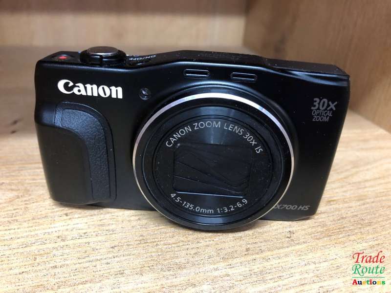 Canon PowerShot SX700 HS 16.1MP Digital Camera  FULL HD 30X OPTICAL ZOOM - WiFi