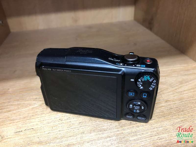 Canon PowerShot SX700 HS 16.1MP Digital Camera  FULL HD 30X OPTICAL ZOOM - WiFi