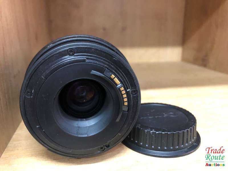 Tamron AF 70-300mm f/4.0-5.6 Di LD Zoom Lens for CANON - for SPARE OR REPAIRS