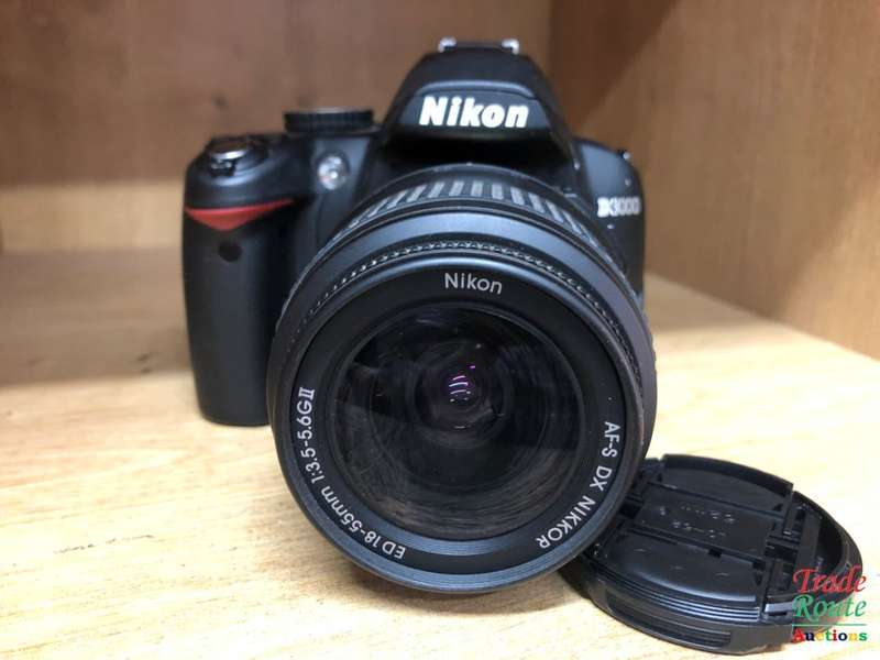 NIKON D3000 DSLR CAMERA CAMERA KIT WITH NIKKOR 18-55 ii LENS