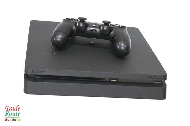 Sony PS4 PlayStation 4 SLIM console CUH-2216A - Jet Black  *** SONY PS4 ***