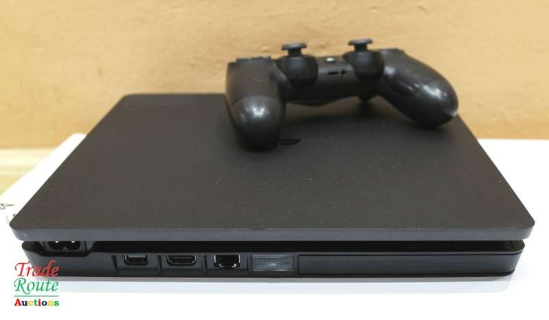 Sony PS4 PlayStation 4 SLIM console 1TB EDITION - CUH-2016B - Jet Black  *** SONY PS4 ***