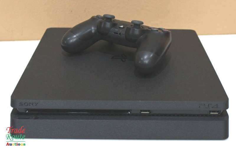 Sony PS4 PlayStation 4 SLIM console CUH-2216A - Jet Black  *** SONY PS4 ***