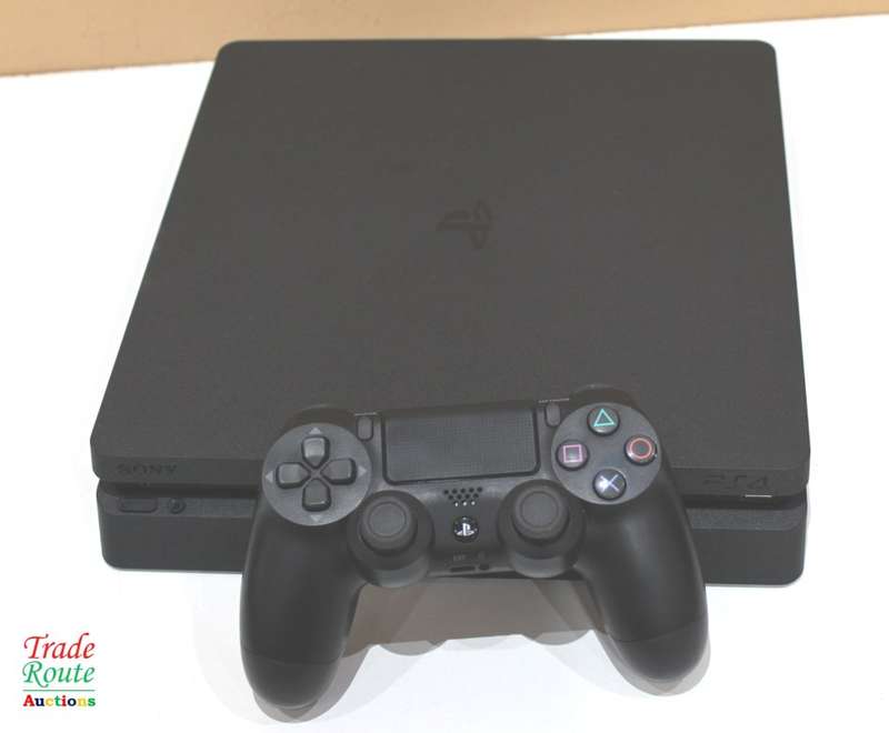 Sony PS4 PlayStation 4 SLIM console CUH-2216A - Jet Black  *** SONY PS4 ***