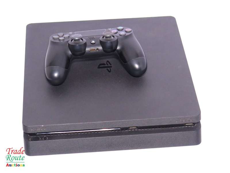 Sony PS4 PlayStation 4 SLIM console CUH-2216A - Jet Black  *** SONY PS4 ***