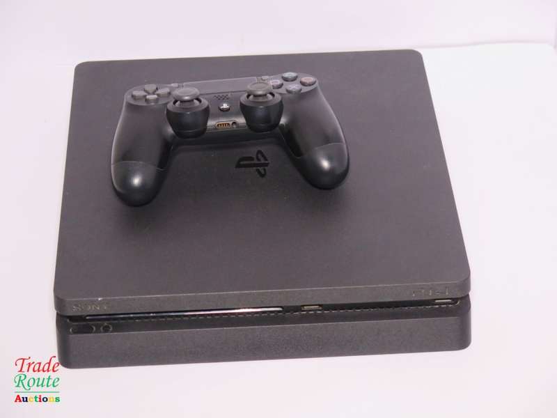Sony PS4 PlayStation 4 SLIM console CUH-2216A - Jet Black  *** SONY PS4 ***