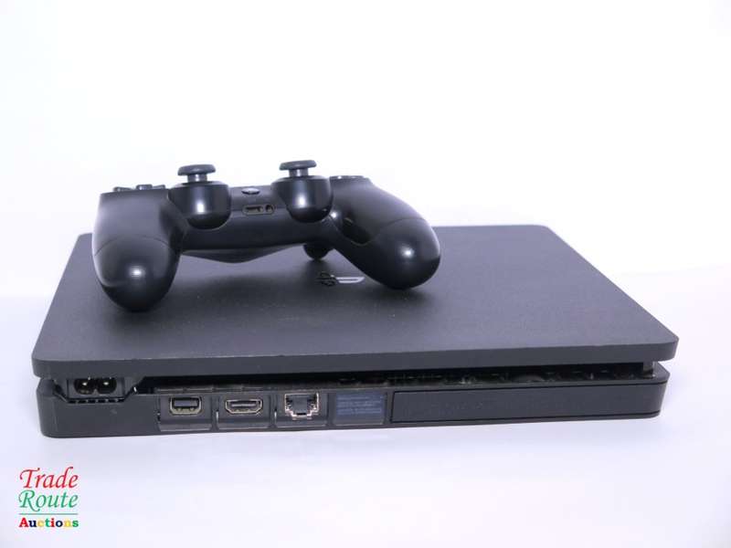 Sony PS4 PlayStation 4 SLIM console CUH-2216A - Jet Black  *** SONY PS4 ***